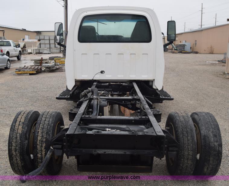 image for item K4901 2007 Chevrolet C4500 truck cab and chassis