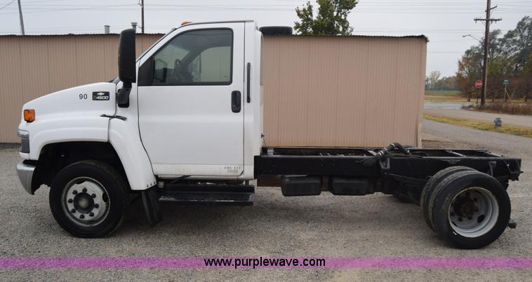 image for item K4901 2007 Chevrolet C4500 truck cab and chassis