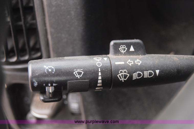 image for item K4901 2007 Chevrolet C4500 truck cab and chassis