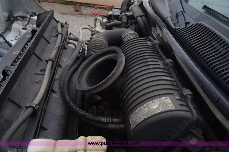 image for item K4901 2007 Chevrolet C4500 truck cab and chassis