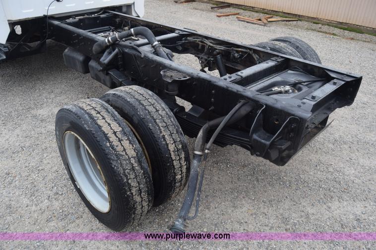 image for item K4901 2007 Chevrolet C4500 truck cab and chassis