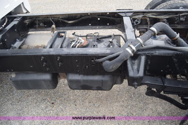 image for item K4901 2007 Chevrolet C4500 truck cab and chassis