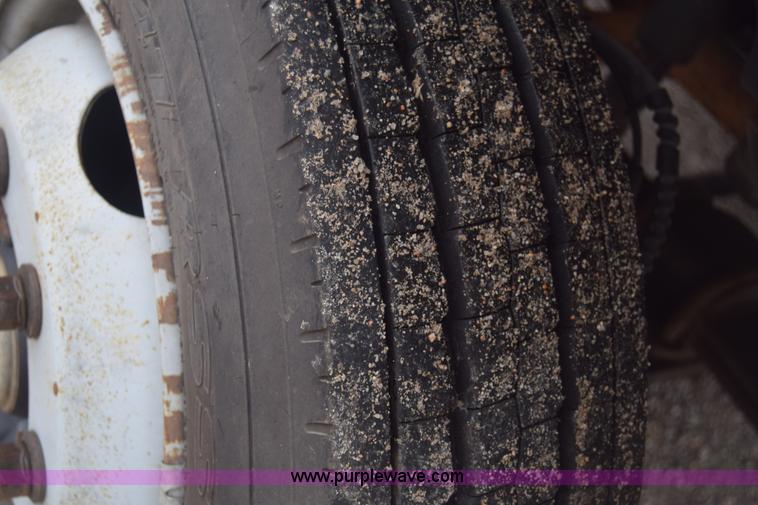 image for item K4901 2007 Chevrolet C4500 truck cab and chassis