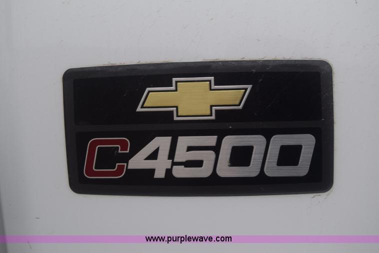 image for item K4901 2007 Chevrolet C4500 truck cab and chassis