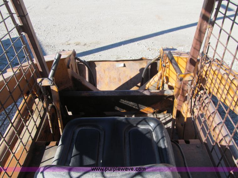 image for item L1823 1979 Case 1830 skid steer