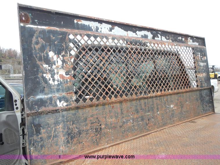 image for item L3573 1999 Ford F350 Super Duty XL flatbed pickup truck