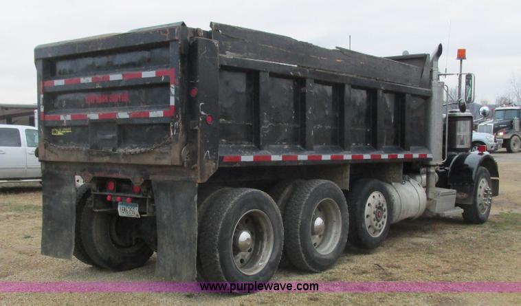 image for item L3903 1987 Peterbilt 349 dump truck