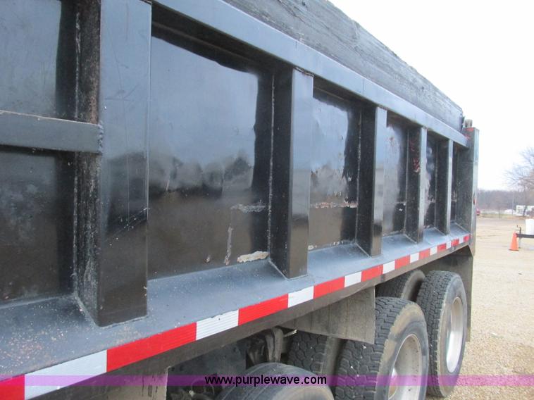 image for item L3903 1987 Peterbilt 349 dump truck