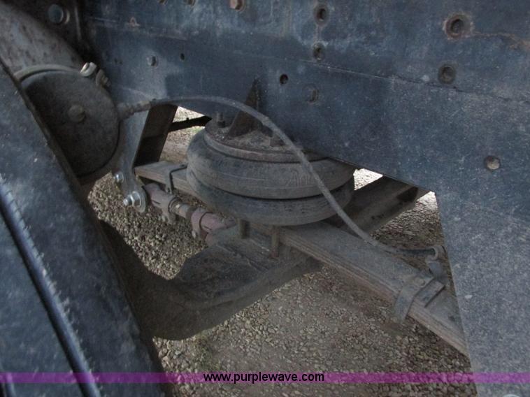 image for item L3903 1987 Peterbilt 349 dump truck