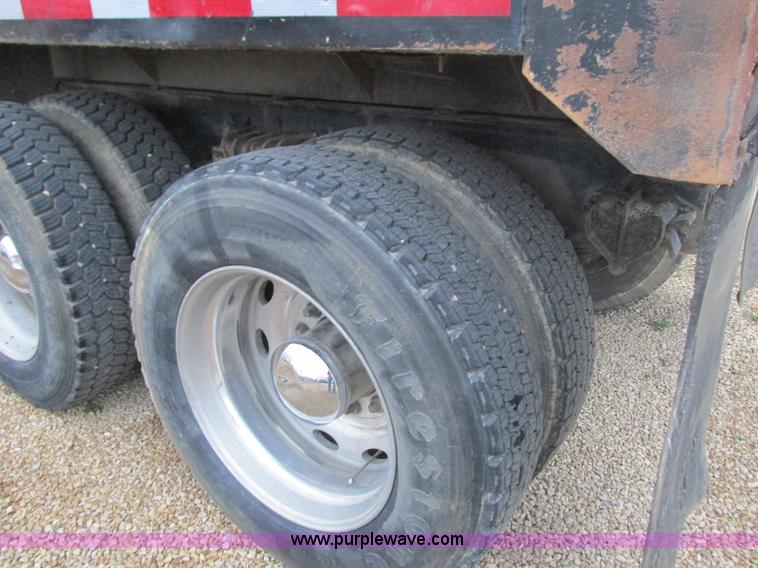 image for item L3903 1987 Peterbilt 349 dump truck