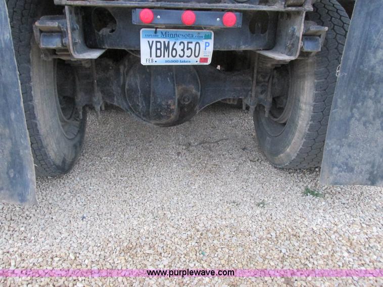 image for item L3903 1987 Peterbilt 349 dump truck