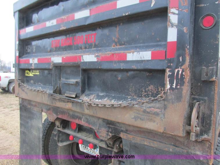 image for item L3903 1987 Peterbilt 349 dump truck