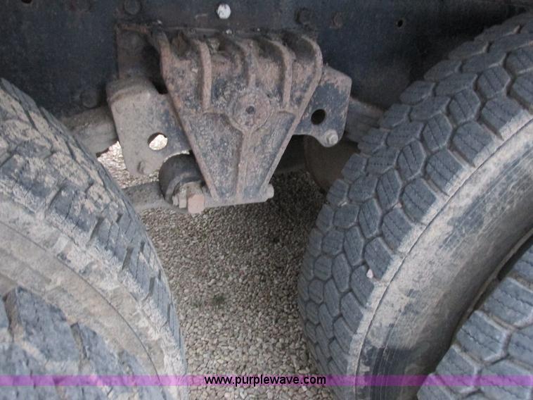 image for item L3903 1987 Peterbilt 349 dump truck