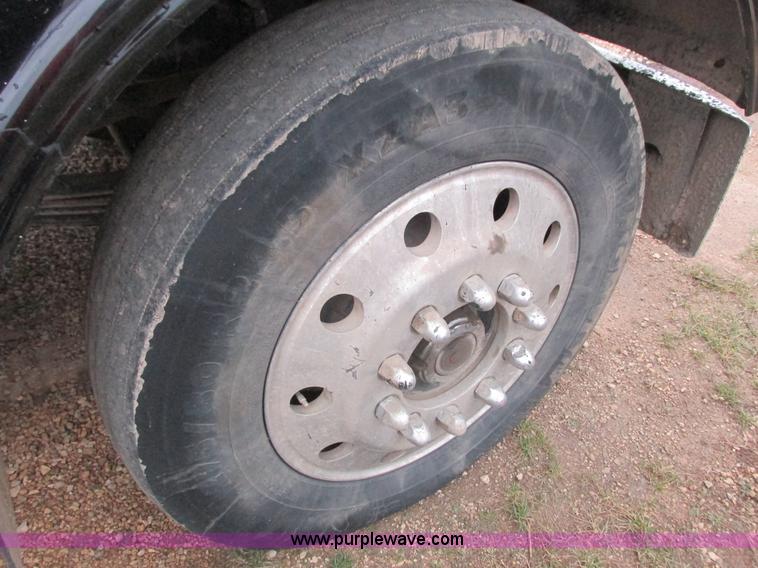 image for item L3903 1987 Peterbilt 349 dump truck