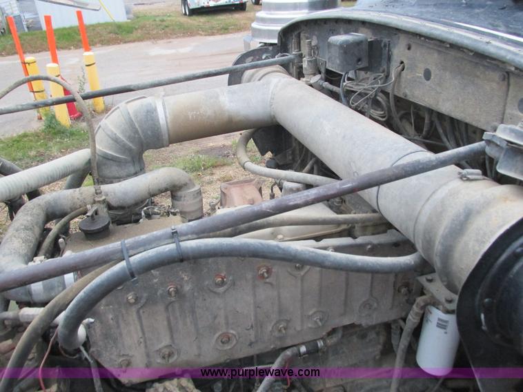 image for item L3903 1987 Peterbilt 349 dump truck