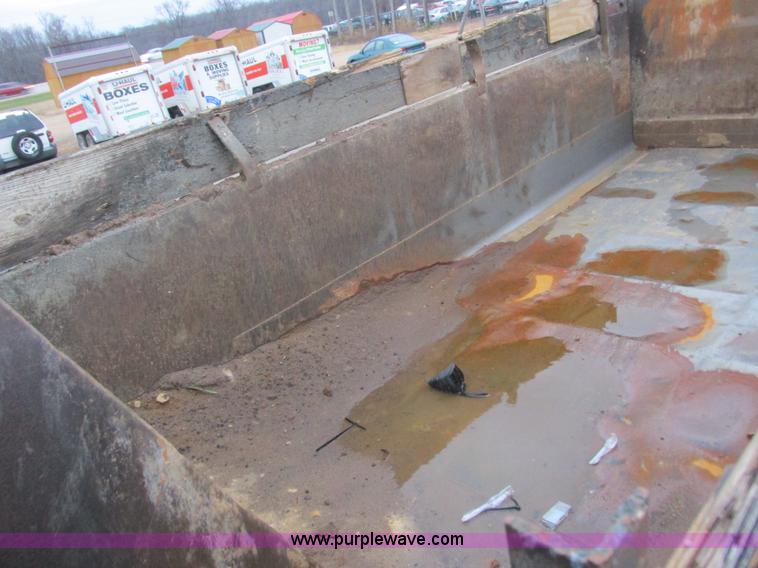 image for item L3903 1987 Peterbilt 349 dump truck