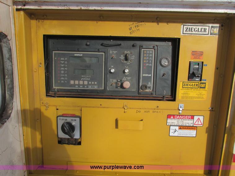 image for item L3904 Caterpillar generator