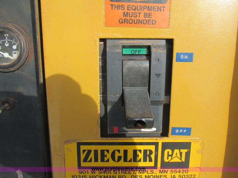 image for item L3904 Caterpillar generator