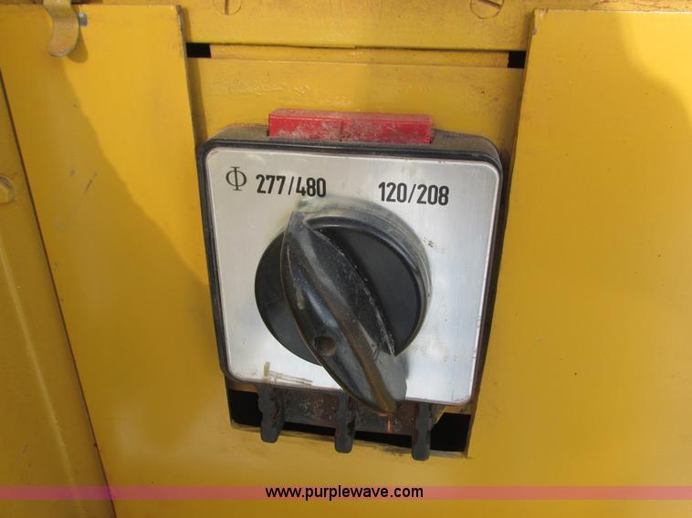 image for item L3904 Caterpillar generator