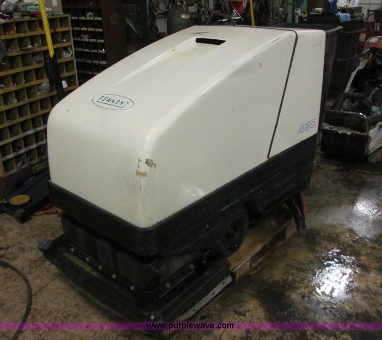 image for item L3905 Tennant 480 floor scrubber