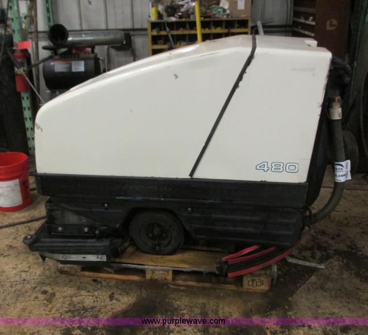 image for item L3905 Tennant 480 floor scrubber