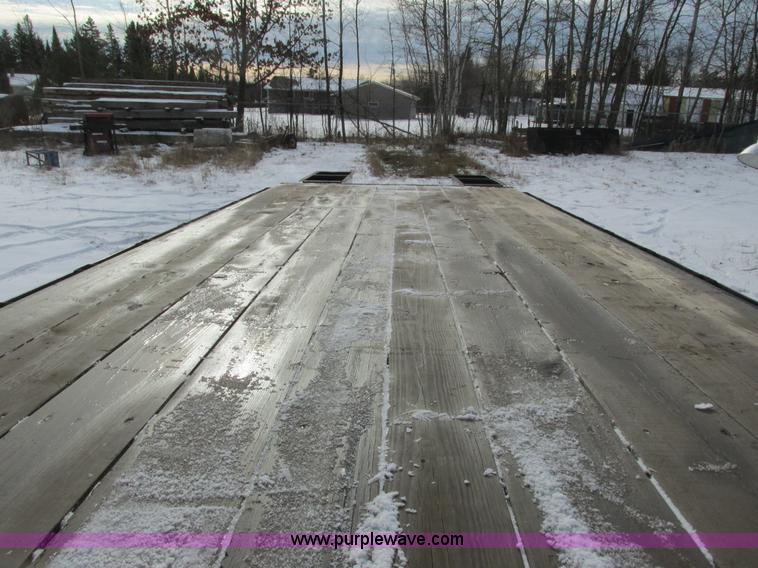 image for item L3907 2007 Felling FT-20 equipment trailer