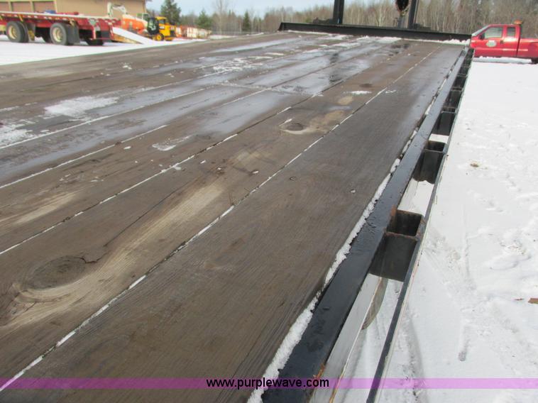 image for item L3907 2007 Felling FT-20 equipment trailer