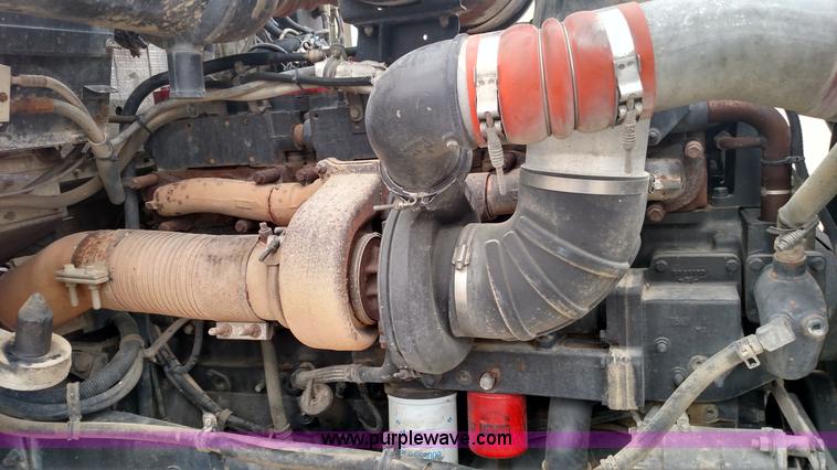 image for item L6005 1998 Kenworth T800 semi truck