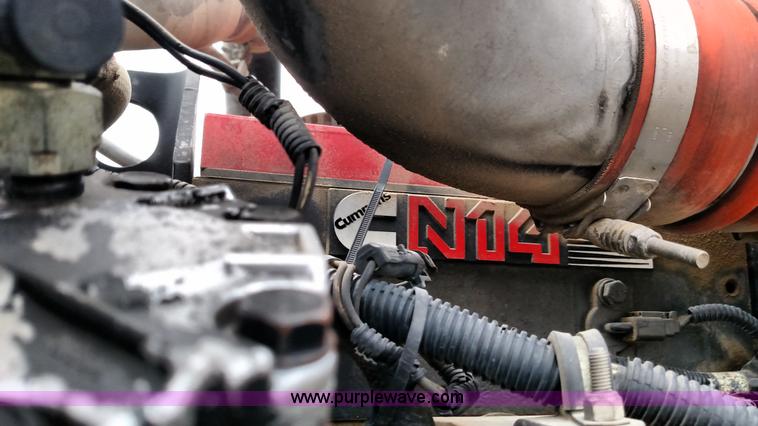 image for item L6005 1998 Kenworth T800 semi truck