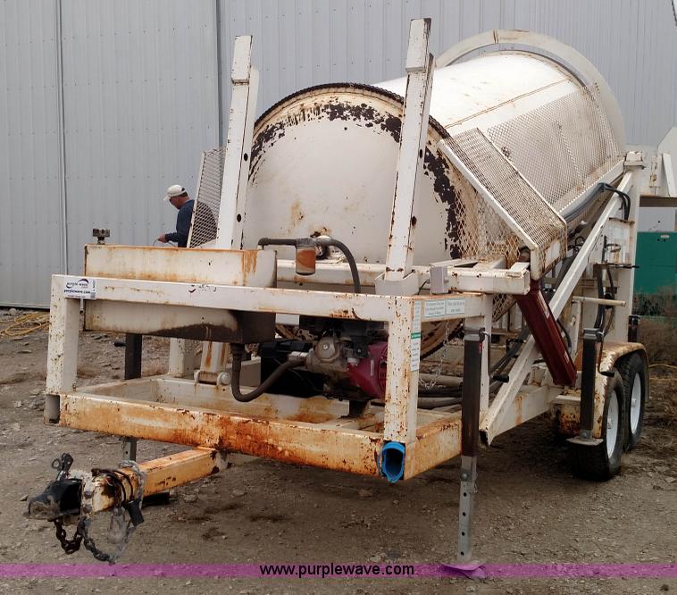 image for item L6007 Right Manufacturing 3DH-CC4 rotary rock tumbler