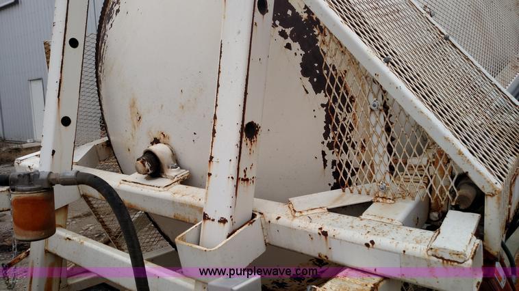 image for item L6007 Right Manufacturing 3DH-CC4 rotary rock tumbler