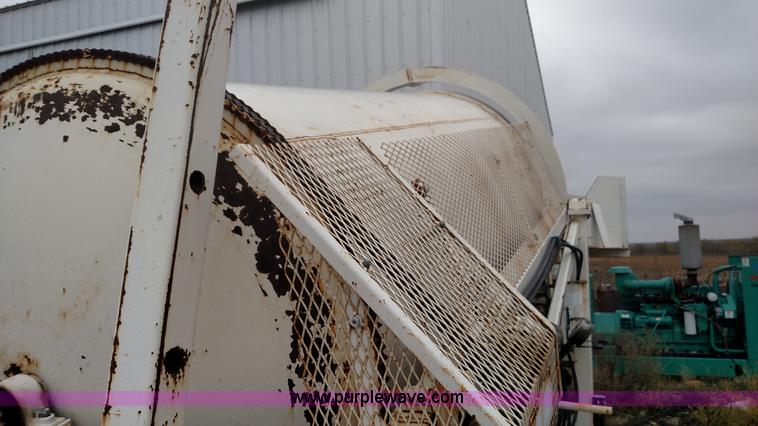 image for item L6007 Right Manufacturing 3DH-CC4 rotary rock tumbler