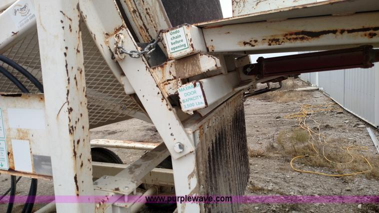 image for item L6007 Right Manufacturing 3DH-CC4 rotary rock tumbler