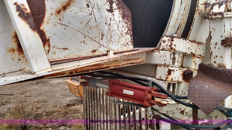 image for item L6007 Right Manufacturing 3DH-CC4 rotary rock tumbler