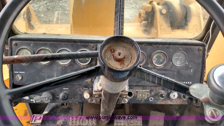 image for item L6010 1983 John Deere 644C wheel loader