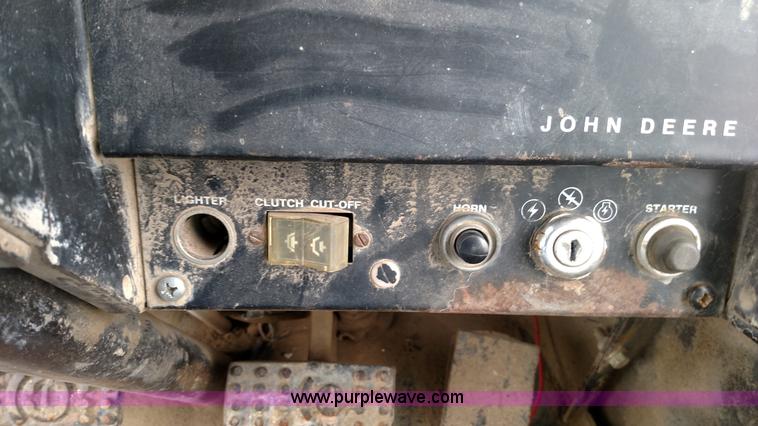 image for item L6010 1983 John Deere 644C wheel loader