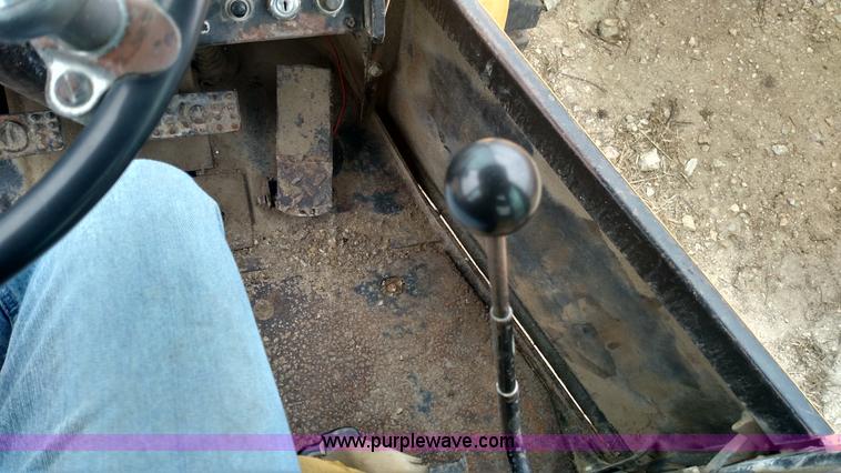 image for item L6010 1983 John Deere 644C wheel loader