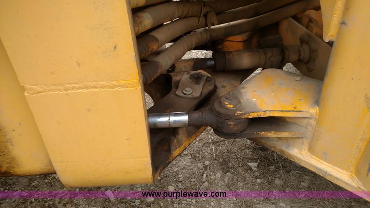 image for item L6010 1983 John Deere 644C wheel loader