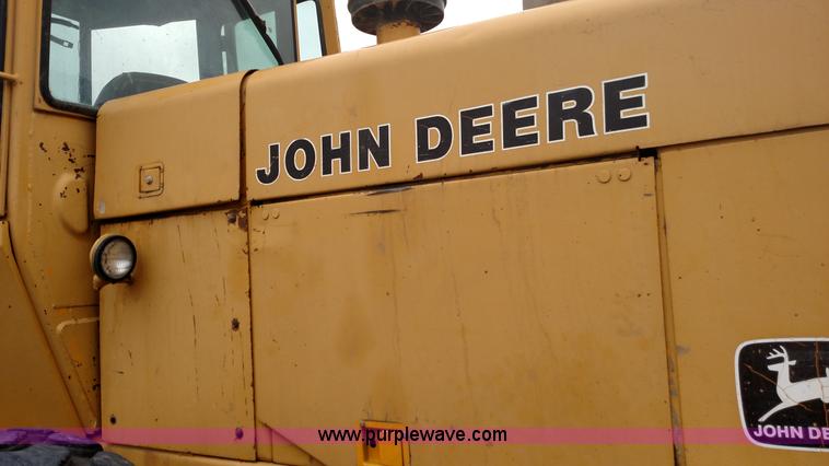 image for item L6010 1983 John Deere 644C wheel loader