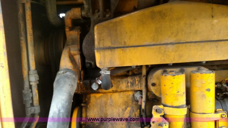 image for item L6010 1983 John Deere 644C wheel loader