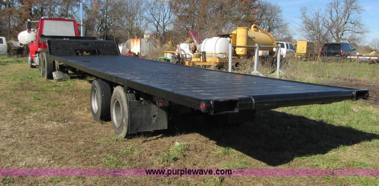 image for item N9302 1975 Landall drop deck trailer