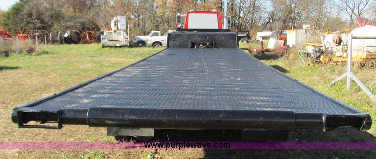 image for item N9302 1975 Landall drop deck trailer