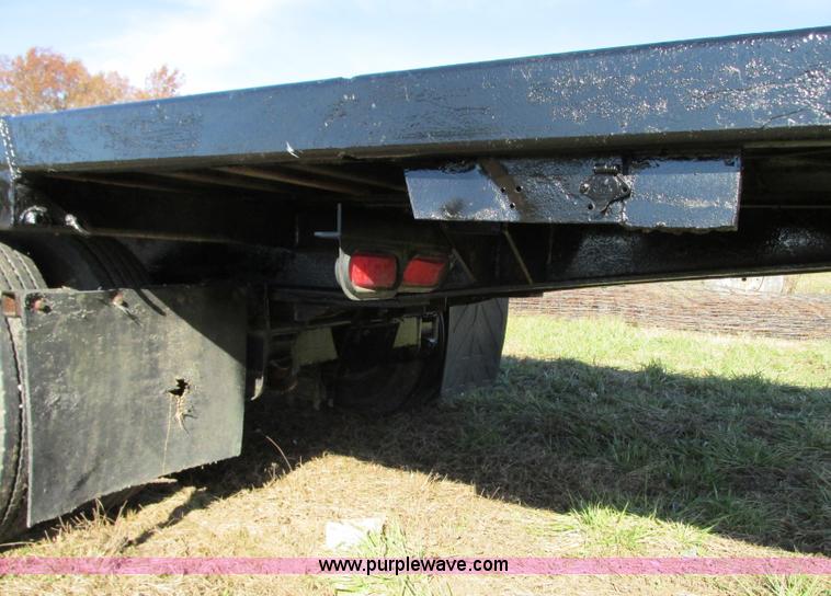 image for item N9302 1975 Landall drop deck trailer