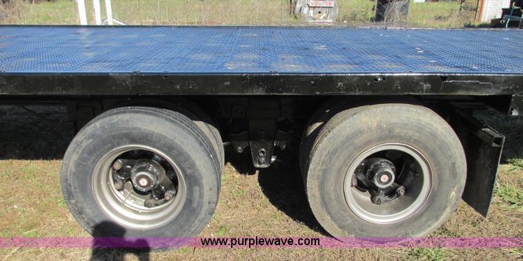 image for item N9302 1975 Landall drop deck trailer