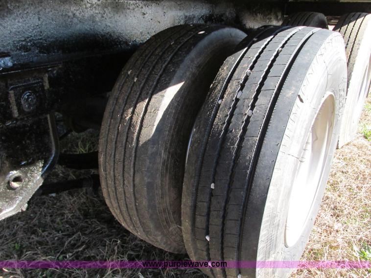 image for item N9302 1975 Landall drop deck trailer