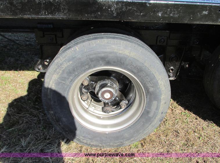 image for item N9302 1975 Landall drop deck trailer