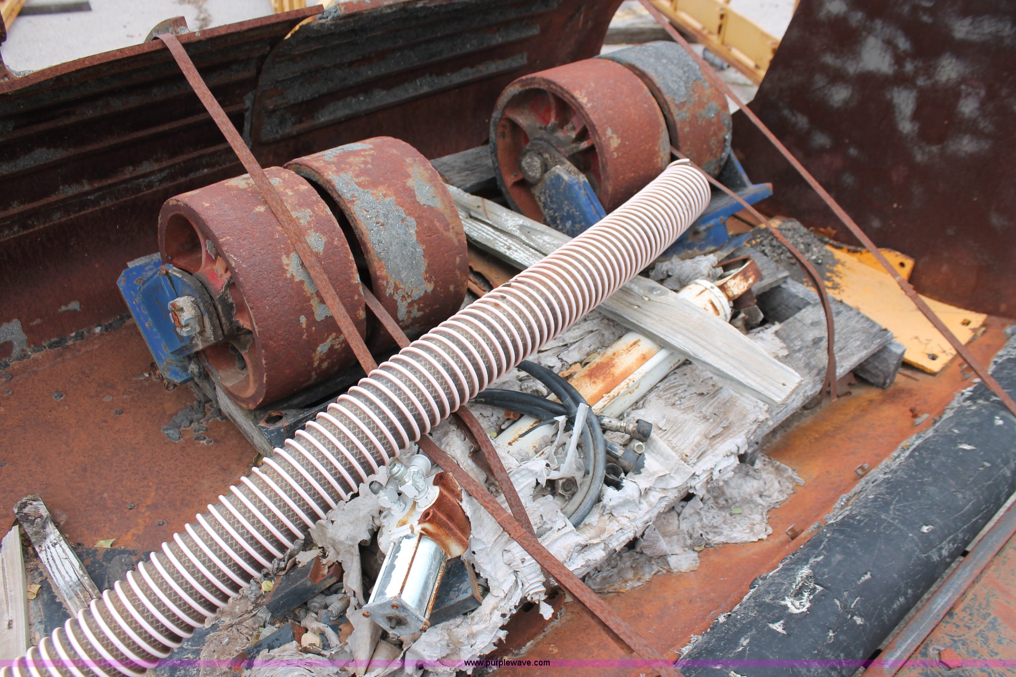 Roadtec shuttle buggy hopper in Oklahoma City, OK Item H8049 sold Purple Wave