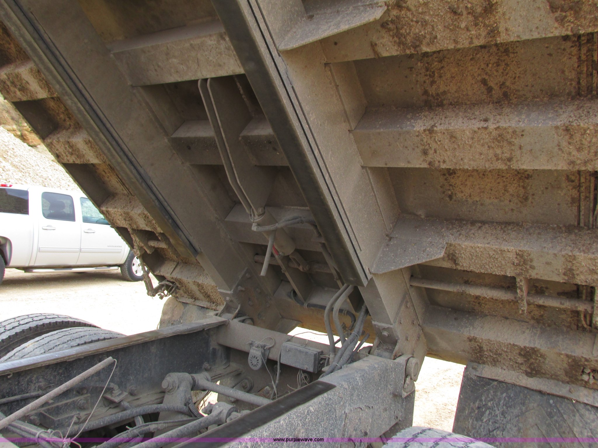 Kruz Ravens aluminum dump truck bed in Lancaster, WI Item L3901 sold