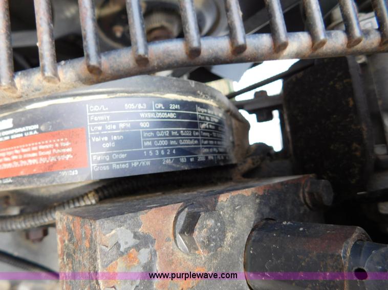 image for item AW9327 1998 Case IH MX240 MFWD tractor