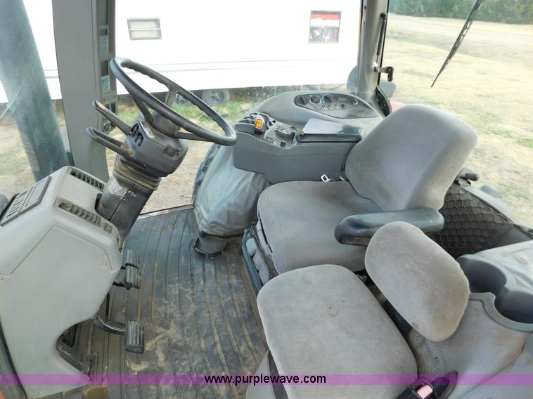 image for item AW9327 1998 Case IH MX240 MFWD tractor